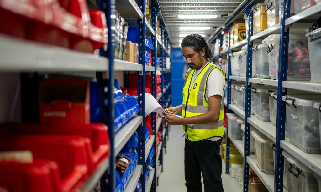 Storekeeper-or-Warehouse-Supervisor-in-saudi-arabia